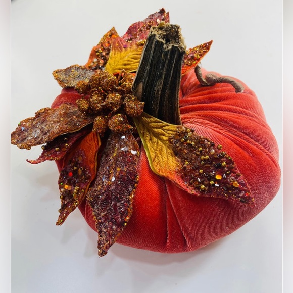 “Thanksgiving Day” Velvet Pumpkin Home Decor - Picture 4 of 5